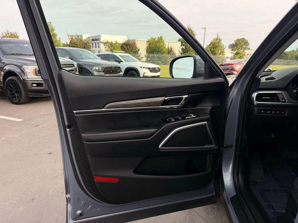 used 2022 Kia Telluride car, priced at $27,700