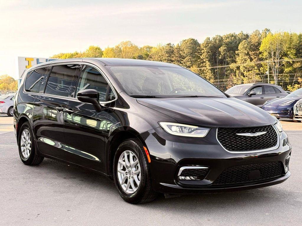 used 2023 Chrysler Pacifica car, priced at $22,991