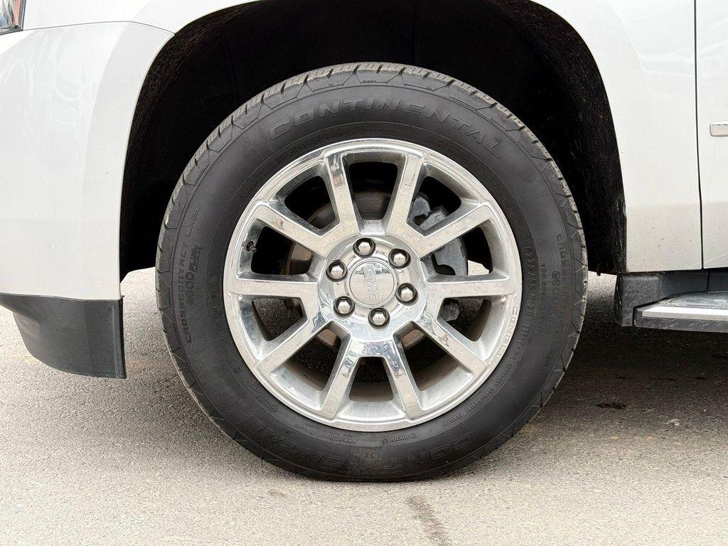 used 2019 GMC Yukon car, priced at $32,691