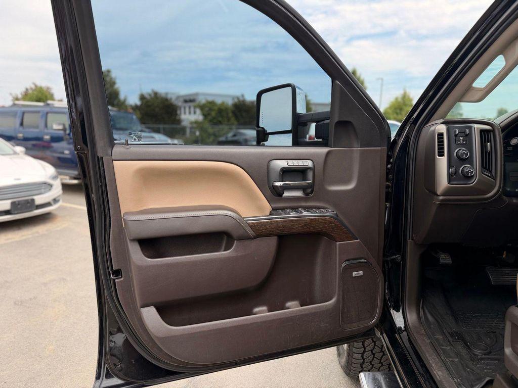 used 2019 GMC Sierra 2500 car, priced at $46,991