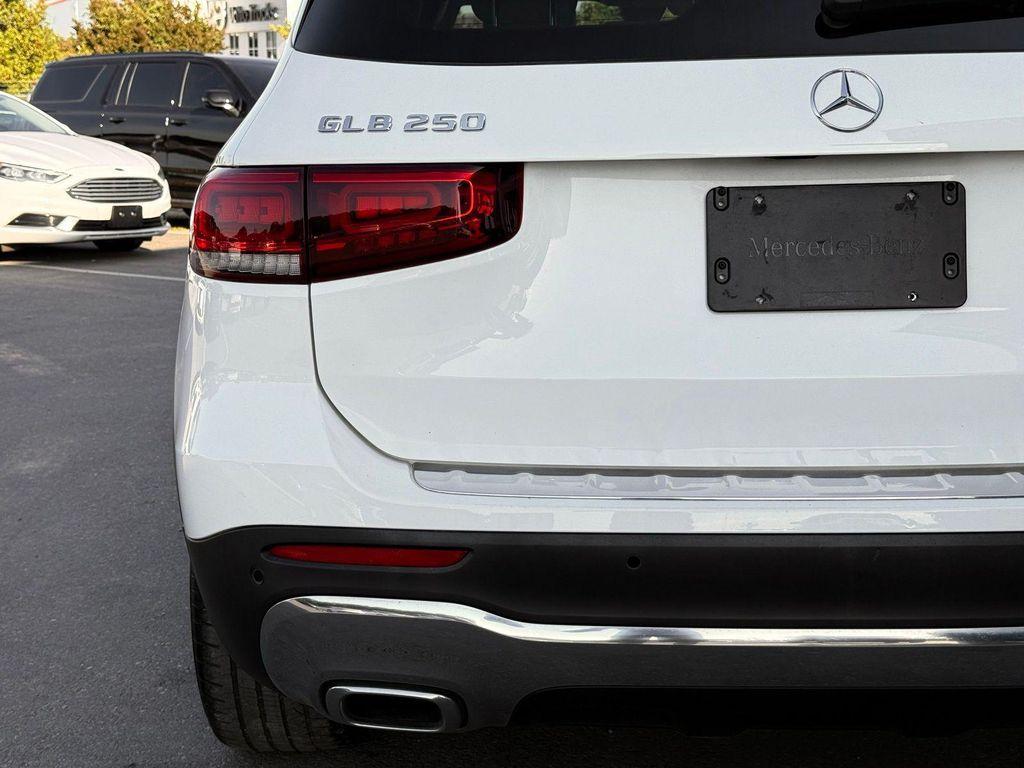 used 2022 Mercedes-Benz GLB 250 car, priced at $28,990