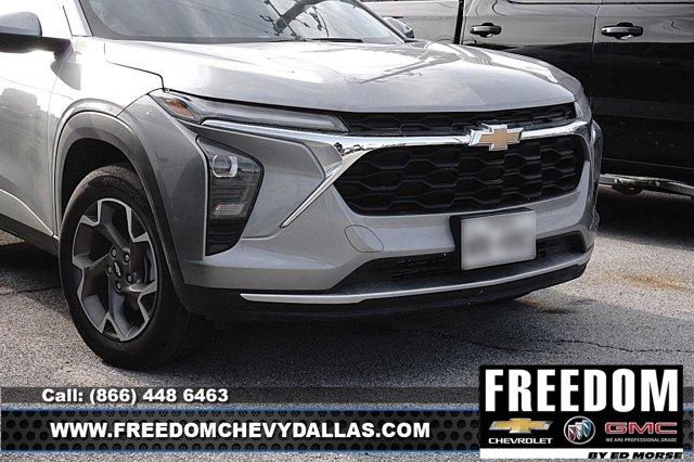 used 2025 Chevrolet Trax car, priced at $22,213
