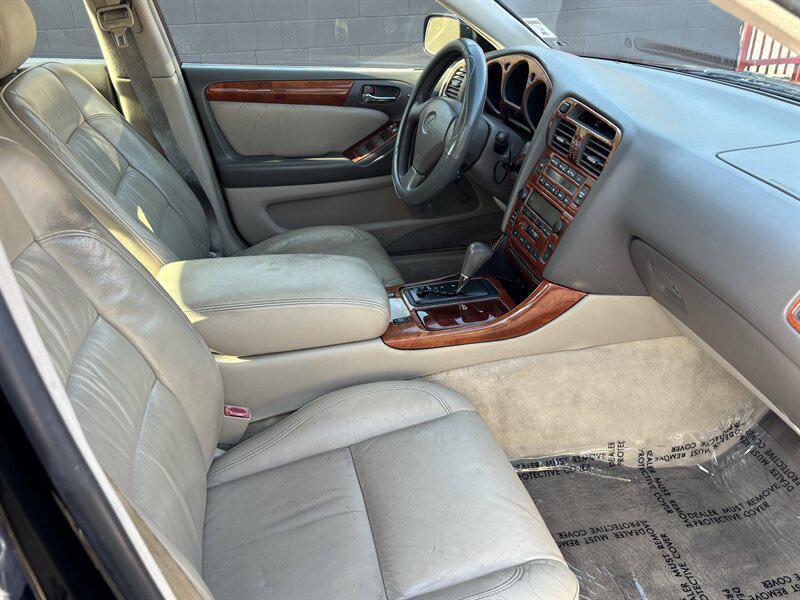 used 2000 Lexus GS 300 car, priced at $5,988
