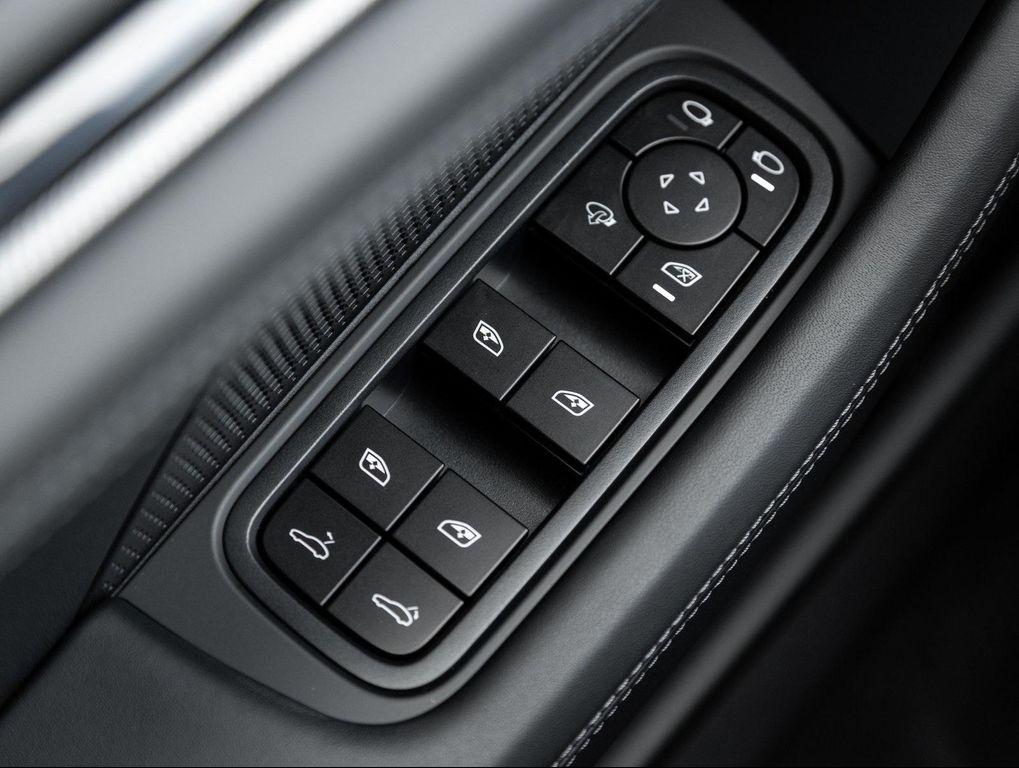 new 2026 Porsche Panamera car, priced at $146,090