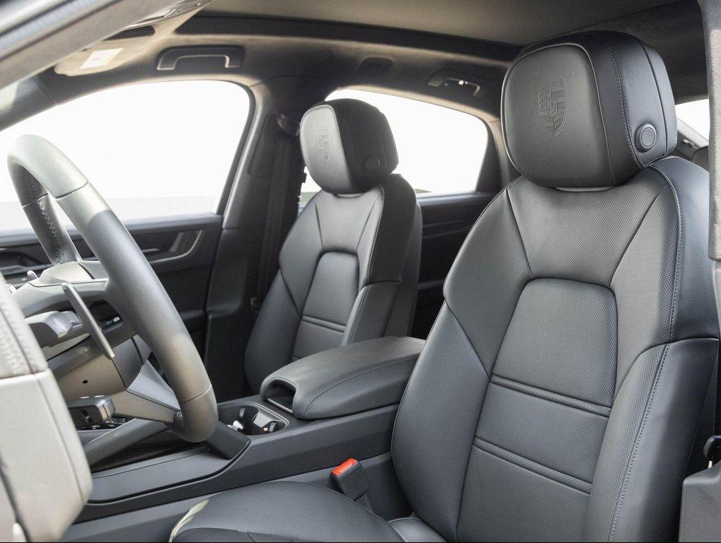 new 2025 Porsche Cayenne car, priced at $201,935