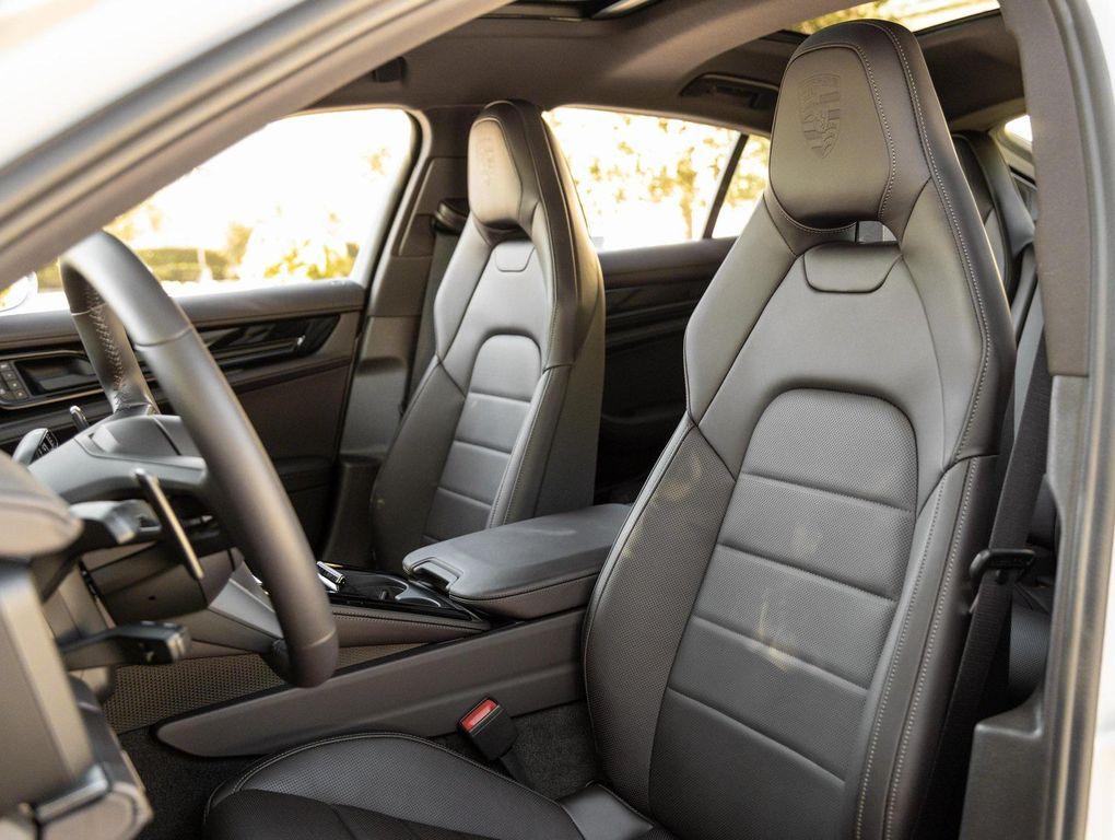 new 2026 Porsche Panamera car, priced at $149,620