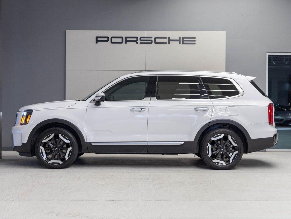 used 2024 Kia Telluride car, priced at $31,990