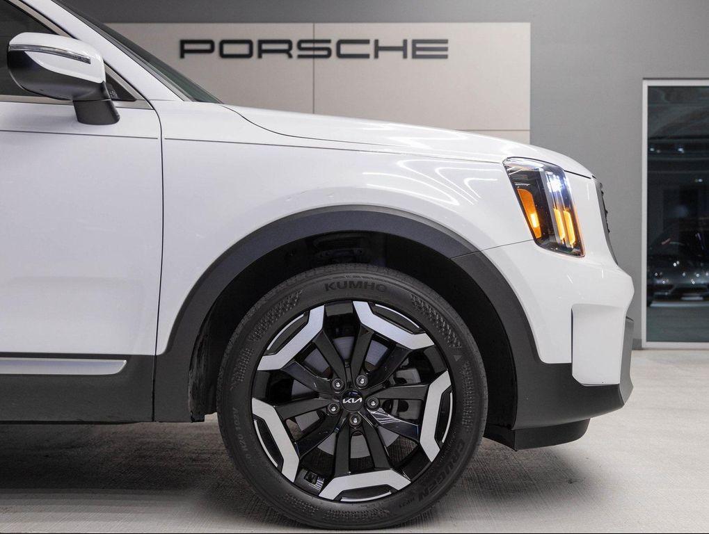 used 2024 Kia Telluride car, priced at $31,990