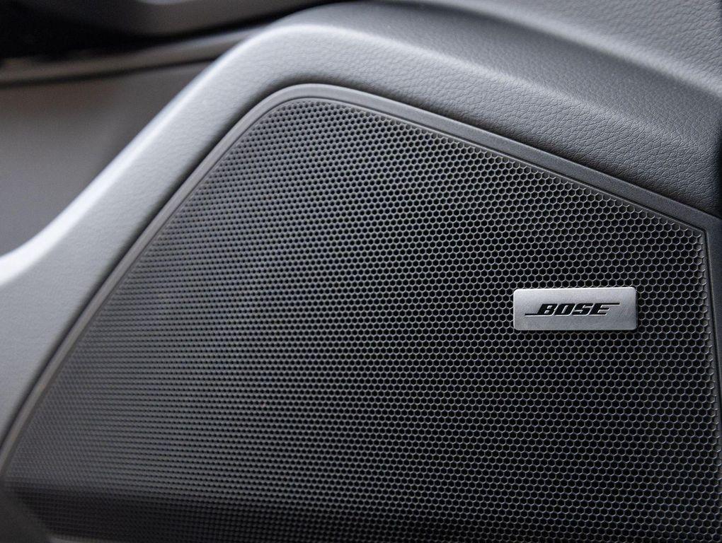 used 2022 Porsche Cayenne car, priced at $77,988