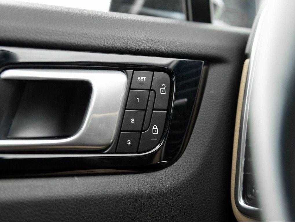 used 2022 Porsche Cayenne car, priced at $54,990