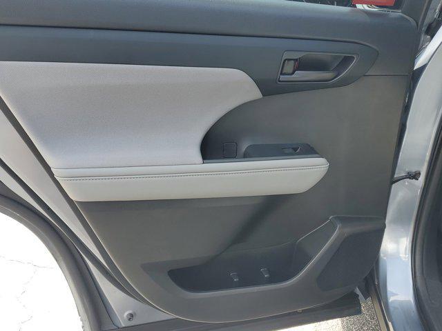 used 2021 Toyota Highlander car, priced at $24,801