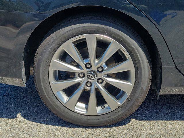 used 2017 Toyota Camry Hybrid car, priced at $16,356