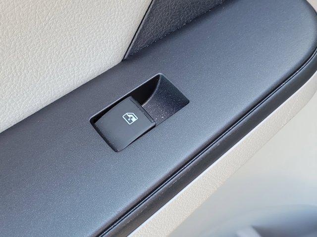 used 2017 Toyota Camry Hybrid car, priced at $16,356