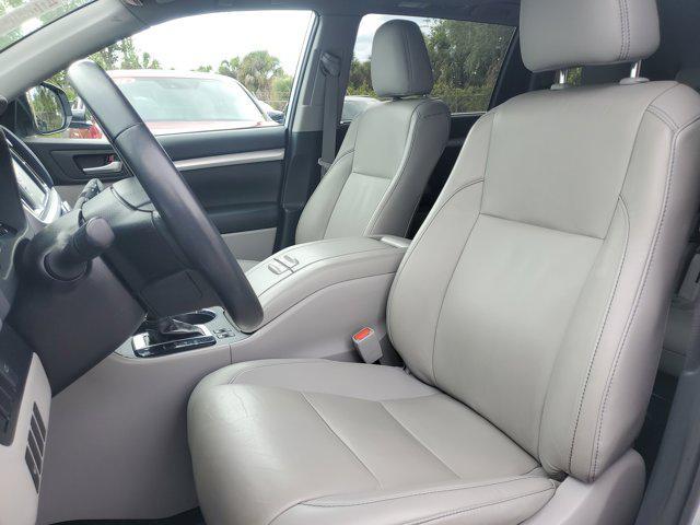 used 2019 Toyota Highlander Hybrid car, priced at $24,846