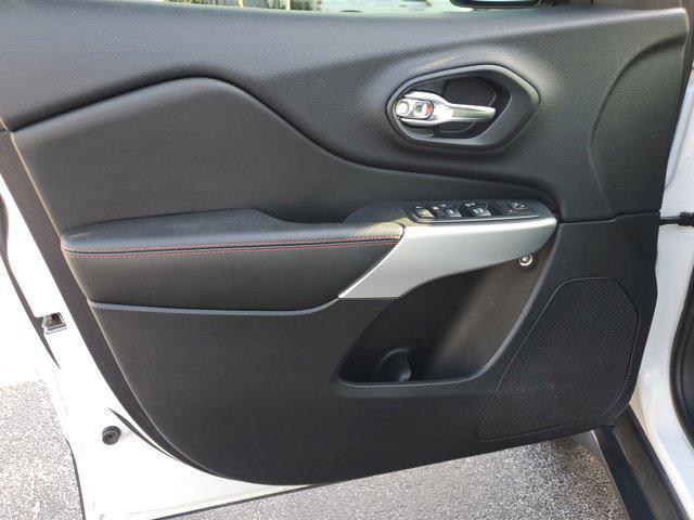 used 2017 Jeep Cherokee car, priced at $12,026