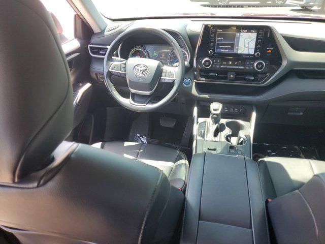 used 2022 Toyota Highlander Hybrid car, priced at $30,500