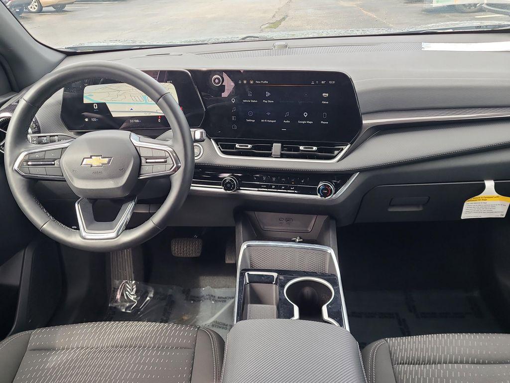 used 2025 Chevrolet Equinox car, priced at $22,456