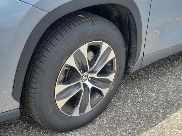 used 2021 Toyota Highlander car, priced at $28,967