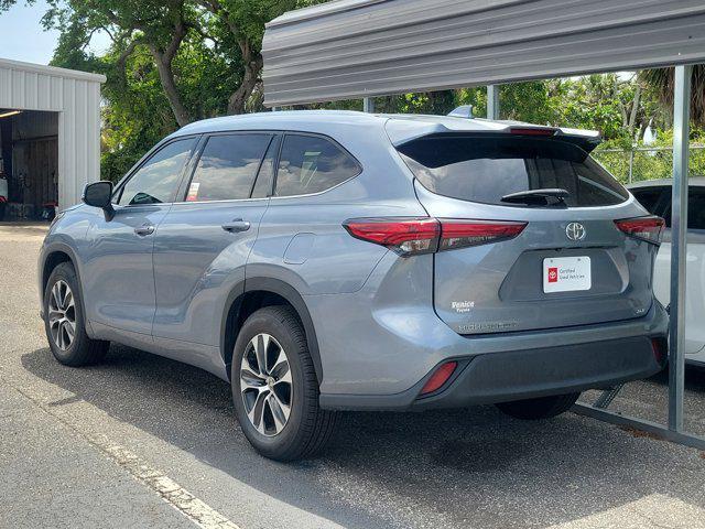 used 2021 Toyota Highlander car, priced at $28,967