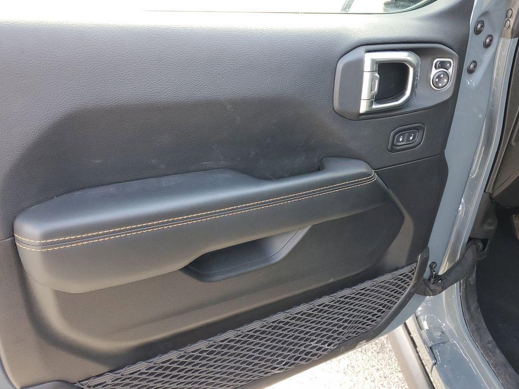 used 2025 Jeep Wrangler 4xe car, priced at $32,500