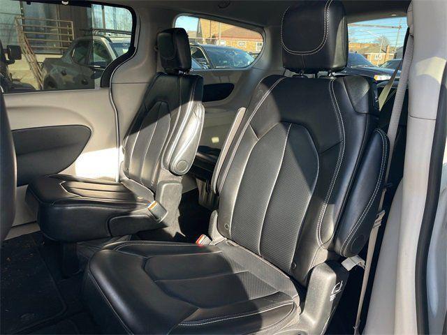 used 2024 Chrysler Pacifica car, priced at $25,950