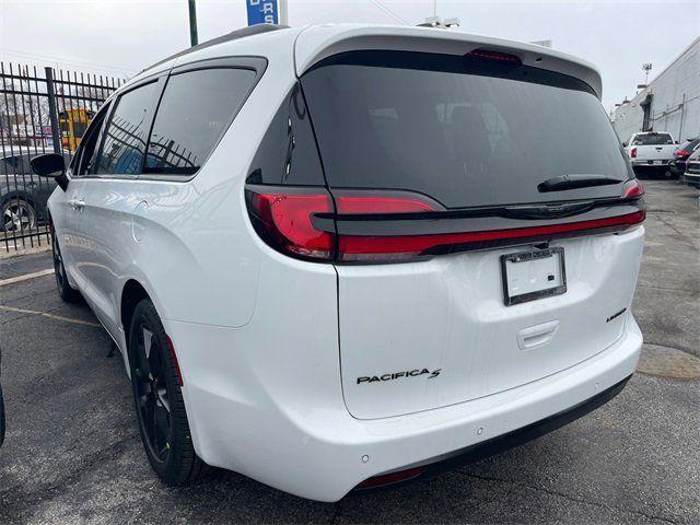 new 2026 Chrysler Pacifica car, priced at $44,037
