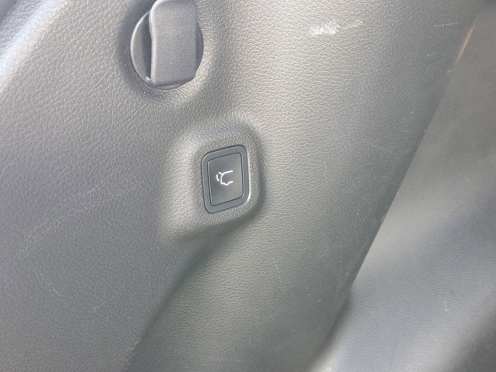 used 2024 Jeep Compass car, priced at $24,995
