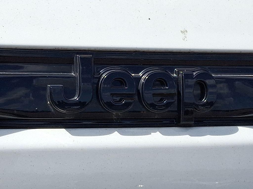 used 2023 Jeep Grand Cherokee car, priced at $32,927