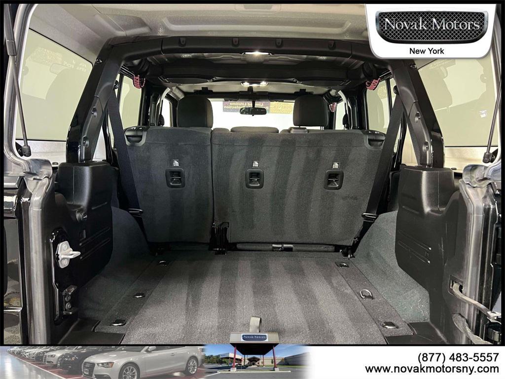 used 2022 Jeep Wrangler Unlimited car, priced at $29,770