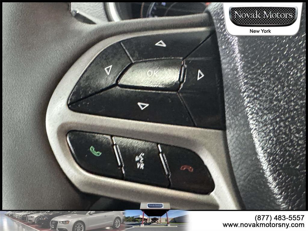 used 2022 Jeep Cherokee car, priced at $26,995