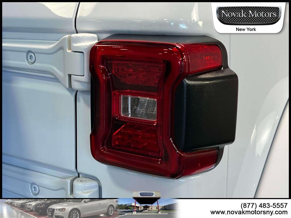 used 2022 Jeep Wrangler Unlimited car, priced at $35,595