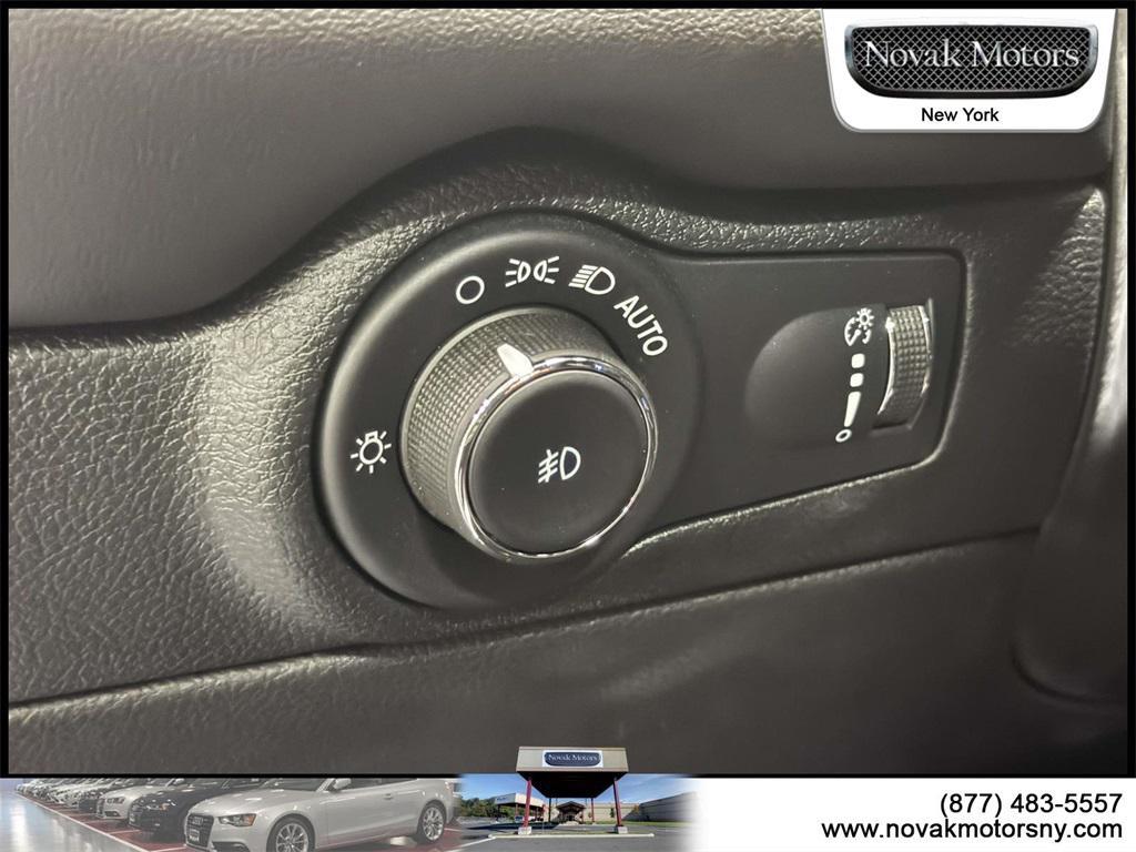 used 2022 Dodge Durango car, priced at $32,999