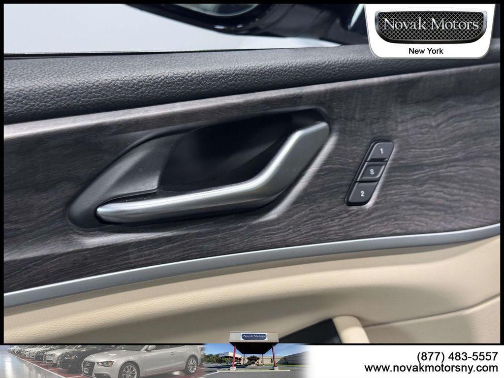 used 2023 Jeep Grand Cherokee car, priced at $34,599