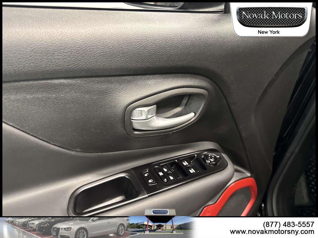 used 2023 Jeep Renegade car, priced at $21,259