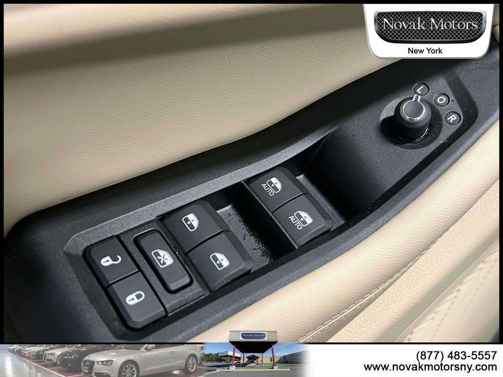 used 2023 Jeep Grand Cherokee car, priced at $35,995