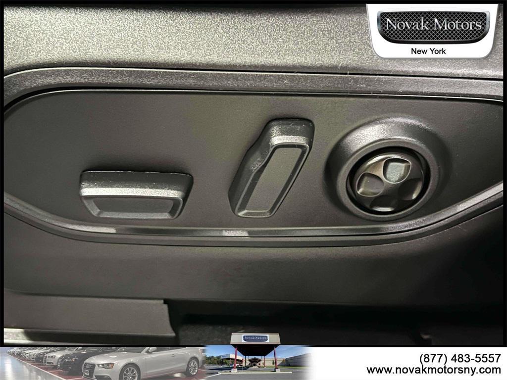 used 2022 Jeep Grand Cherokee L car, priced at $33,595