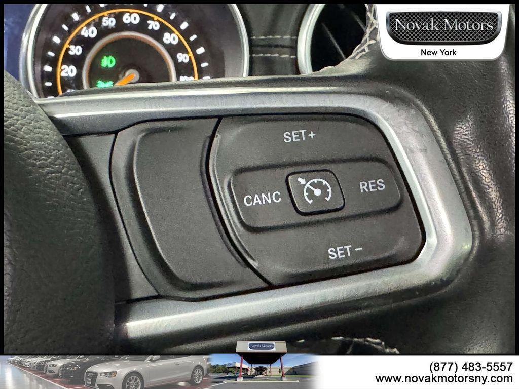 used 2022 Jeep Wrangler Unlimited car, priced at $35,995