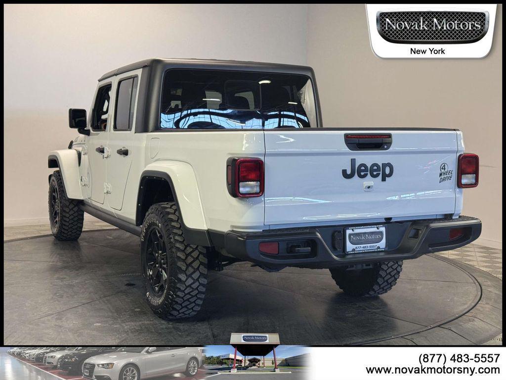 used 2022 Jeep Gladiator car, priced at $34,895