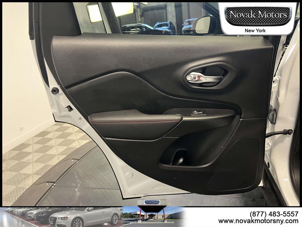 used 2023 Jeep Cherokee car, priced at $29,495