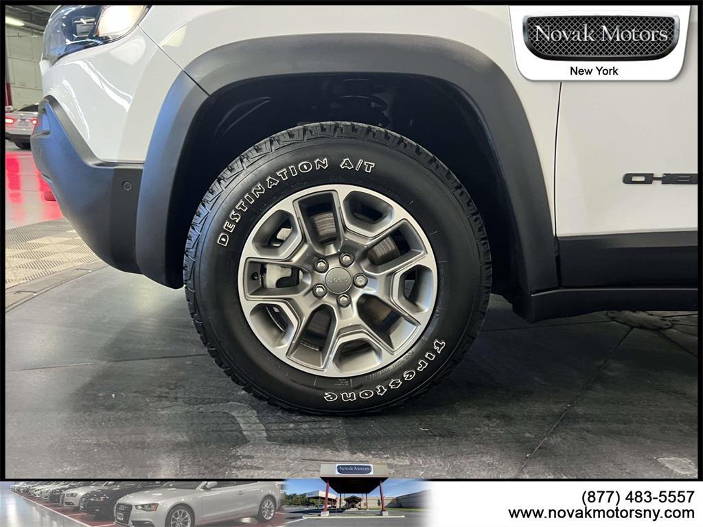 used 2023 Jeep Cherokee car, priced at $29,495