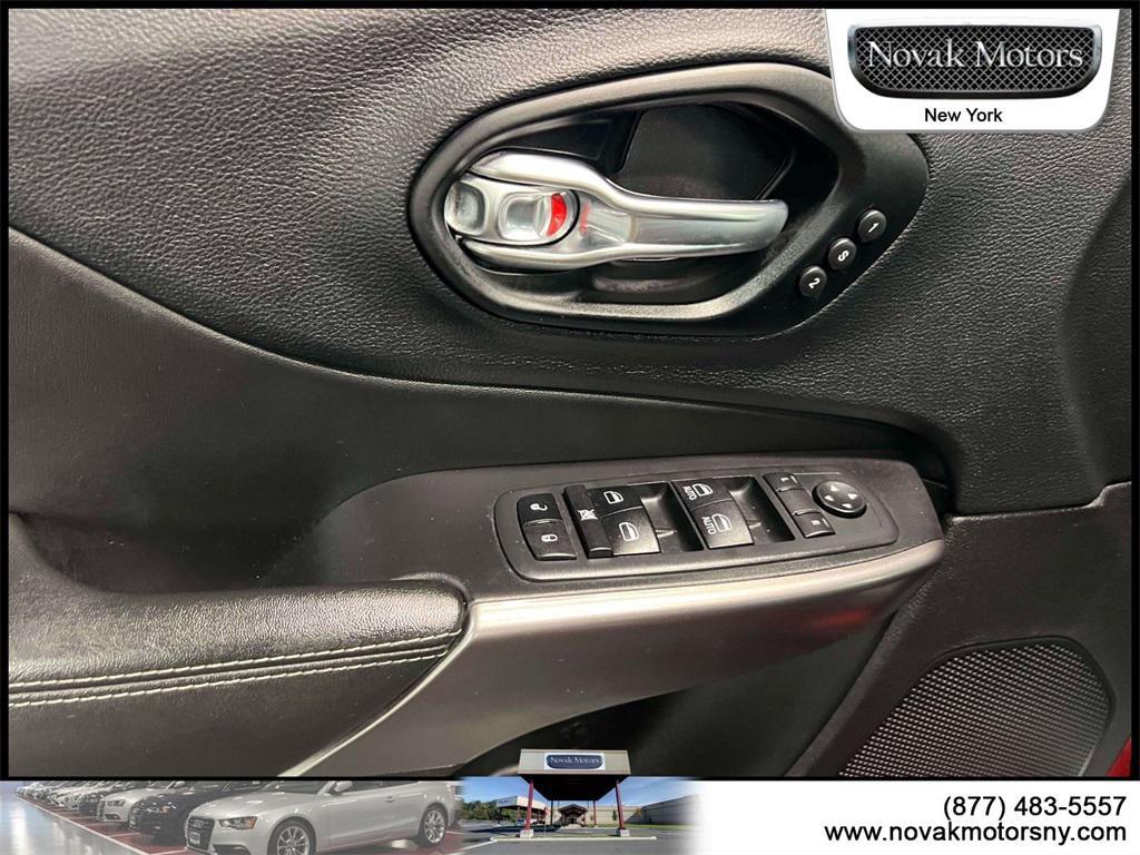 used 2021 Jeep Cherokee car, priced at $22,595