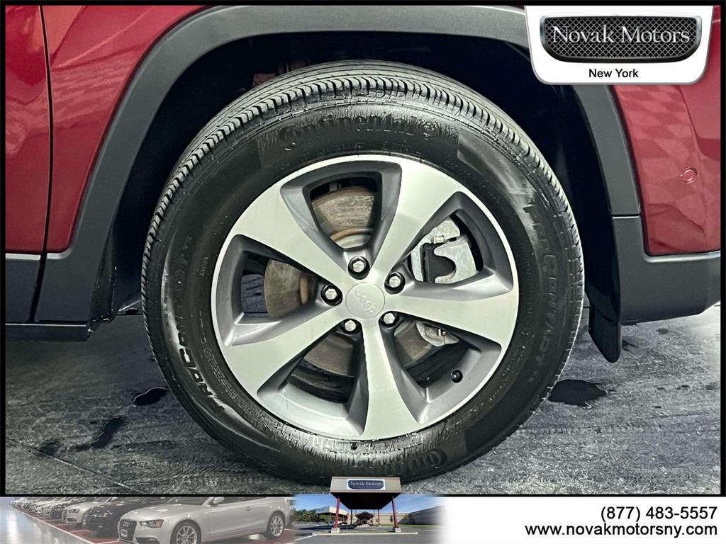 used 2021 Jeep Cherokee car, priced at $22,595