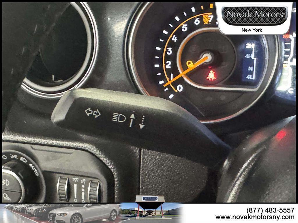 used 2022 Jeep Gladiator car, priced at $32,595