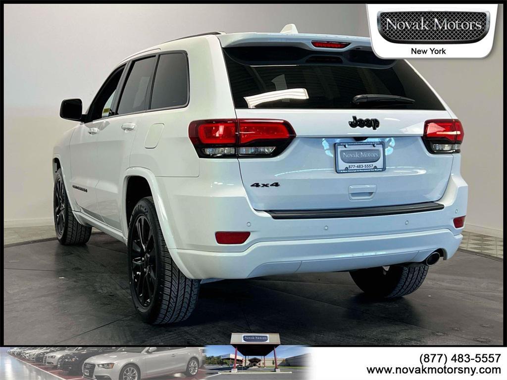 used 2022 Jeep Grand Cherokee car, priced at $30,395