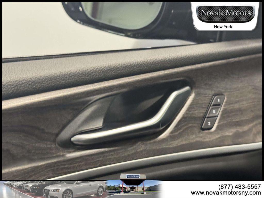 used 2023 Jeep Grand Cherokee car, priced at $34,995