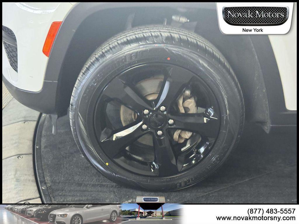 used 2023 Jeep Grand Cherokee car, priced at $32,500