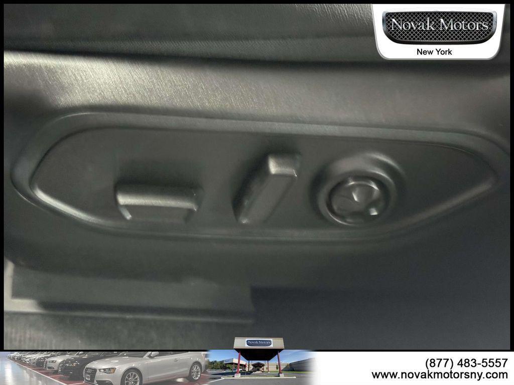 used 2023 Jeep Grand Cherokee car, priced at $32,500