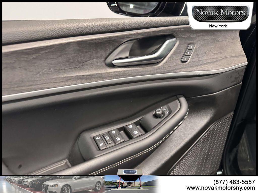 used 2023 Jeep Grand Cherokee car, priced at $33,895