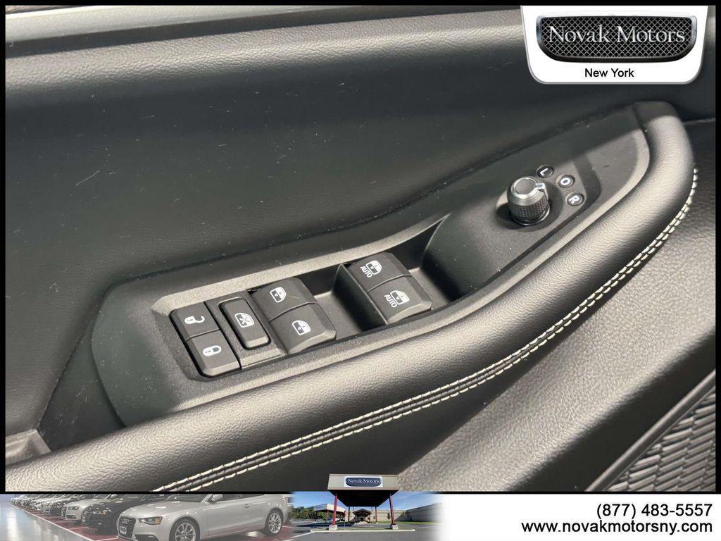 used 2023 Jeep Grand Cherokee car, priced at $30,699