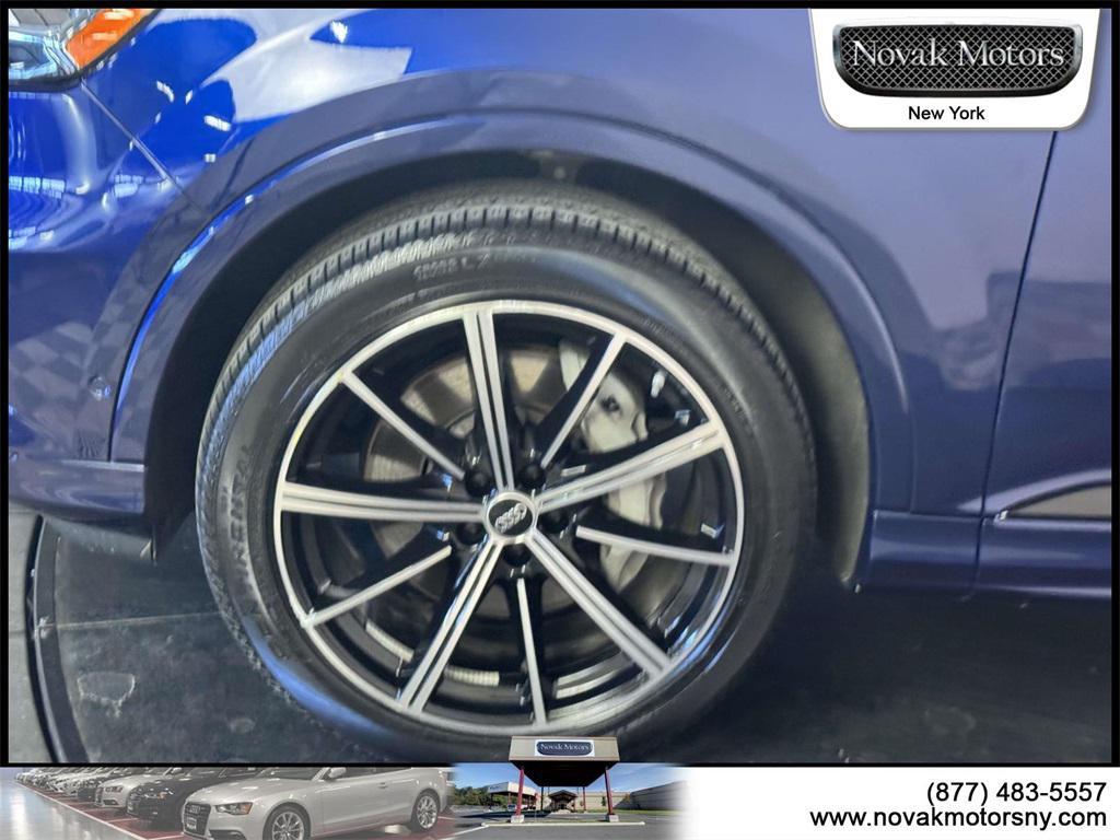 used 2023 Audi Q7 car, priced at $44,095